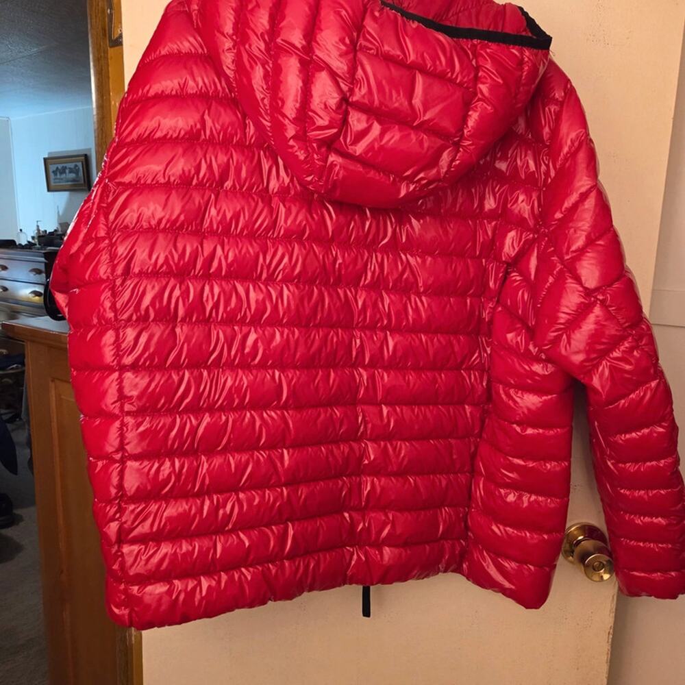 Calvin Klein Women's Ultra-Lightweight Hooded Puffer Jacket-Red-Size XXL - Picture 2 of 6
